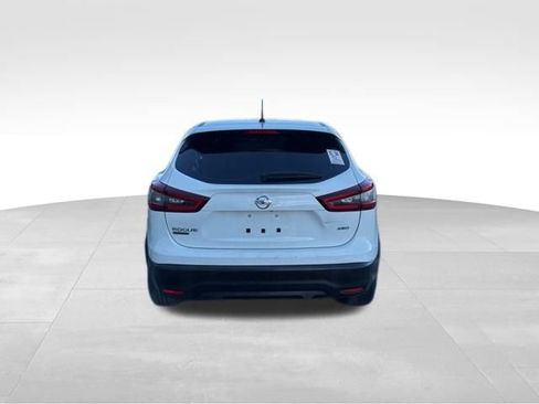 Used 2021 Nissan Rogue Sport S image 6