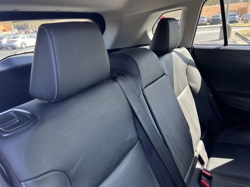 Used 2023 Toyota Corolla Cross XLE image 21