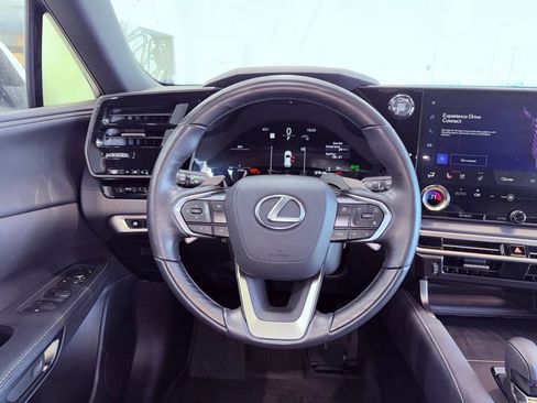Certified 2025 Lexus RX 350 Premium image 18