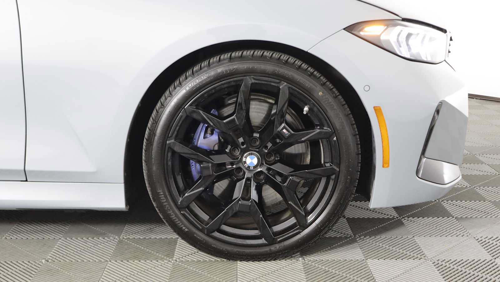 Used 2025 BMW M340i xDrive w/ Premium Package AWD/4WD image 7