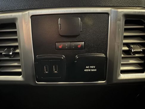 Used 2019 Ford F150 Platinum w/ Equipment Group 701A Luxury image 42