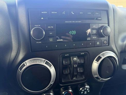 Used 2015 Jeep Wrangler Unlimited Sahara w/ Max Tow Package image 14