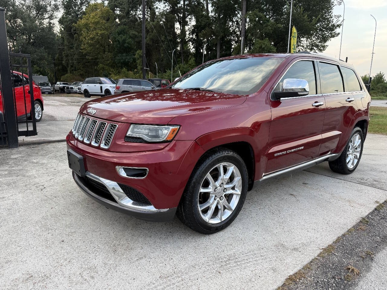 Used 2014 Jeep Grand Cherokee Summit RWD image 2