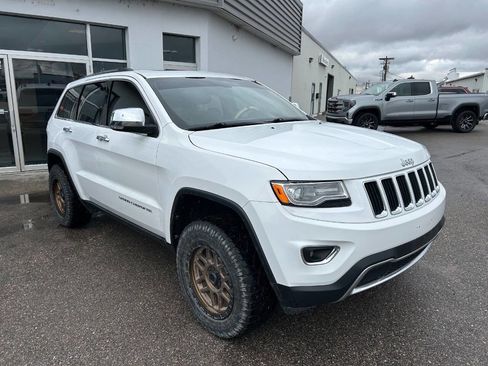 Used 2015 Jeep Grand Cherokee Limited w/ Luxury Group II image 3