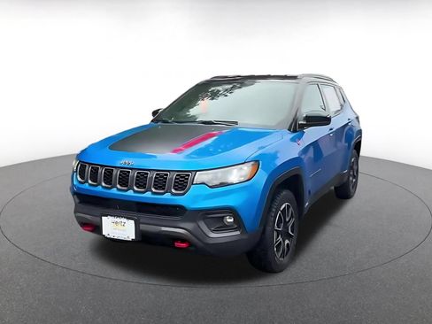 Used 2025 Jeep Compass Trailhawk AWD/4WD image 15