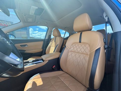 Used 2021 Nissan Sentra SV w/ SV Premium Package FWD image 16