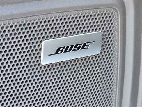 New 2025 Porsche Macan image 10