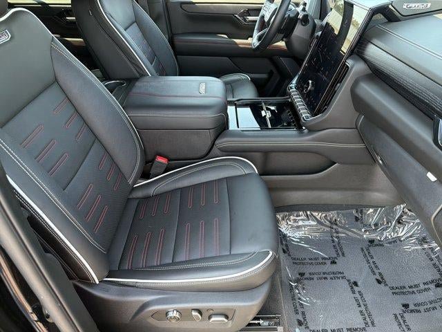 Used 2025 GMC Yukon AT4 Ultimate AWD/4WD image 13