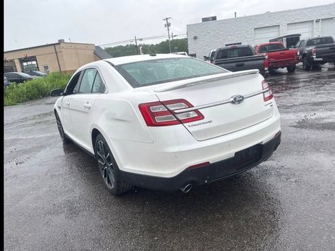 Used 2019 Ford Taurus Limited AWD/4WD image 7
