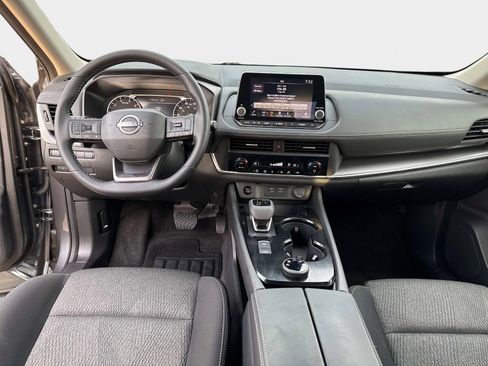 Used 2026 Nissan Rogue SV image 18