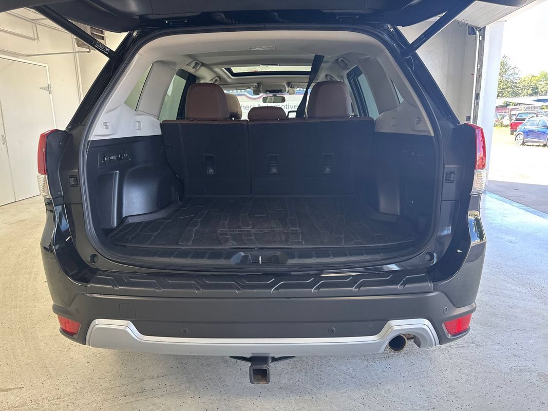 Used 2021 Subaru Forester Touring AWD/4WD image 5