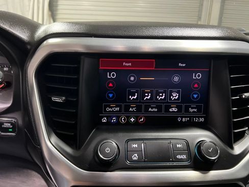 Used 2020 GMC Acadia SLE w/ Driver Convenience Package FWD image 35