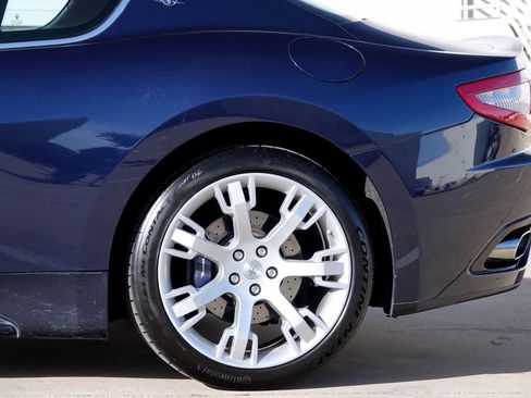 Used 2011 Maserati GranTurismo S image 23