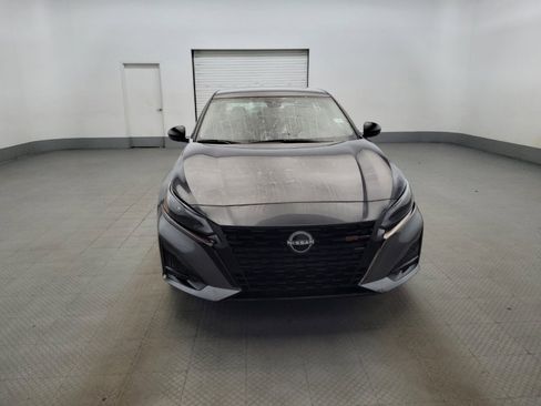 Used 2023 Nissan Altima 2.5 SR AWD/4WD image 14