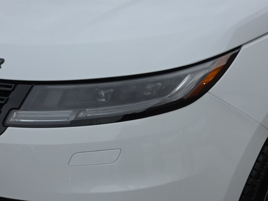 New 2027 Land Rover Range Rover Sport SE AWD/4WD image 21