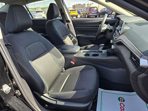 Used 2025 Nissan Altima 2.5 SV FWD image 20