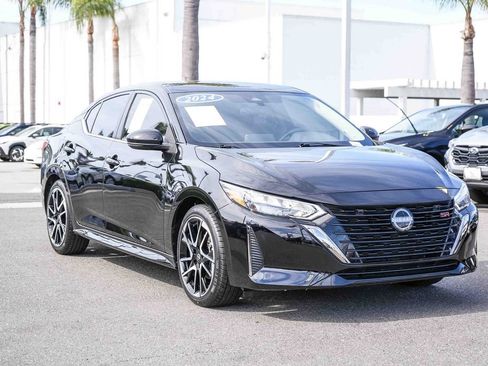 Used 2024 Nissan Sentra SR FWD image 3