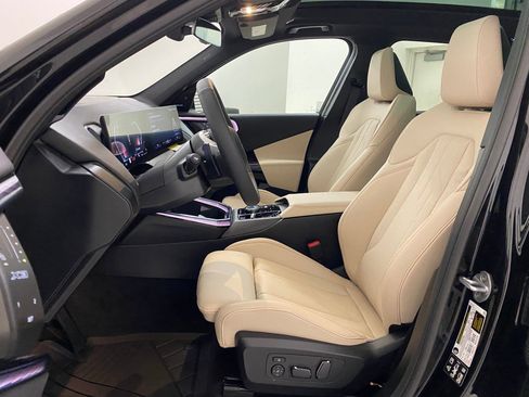 Used 2026 BMW X3 xDrive30 w/ Premium Package image 4