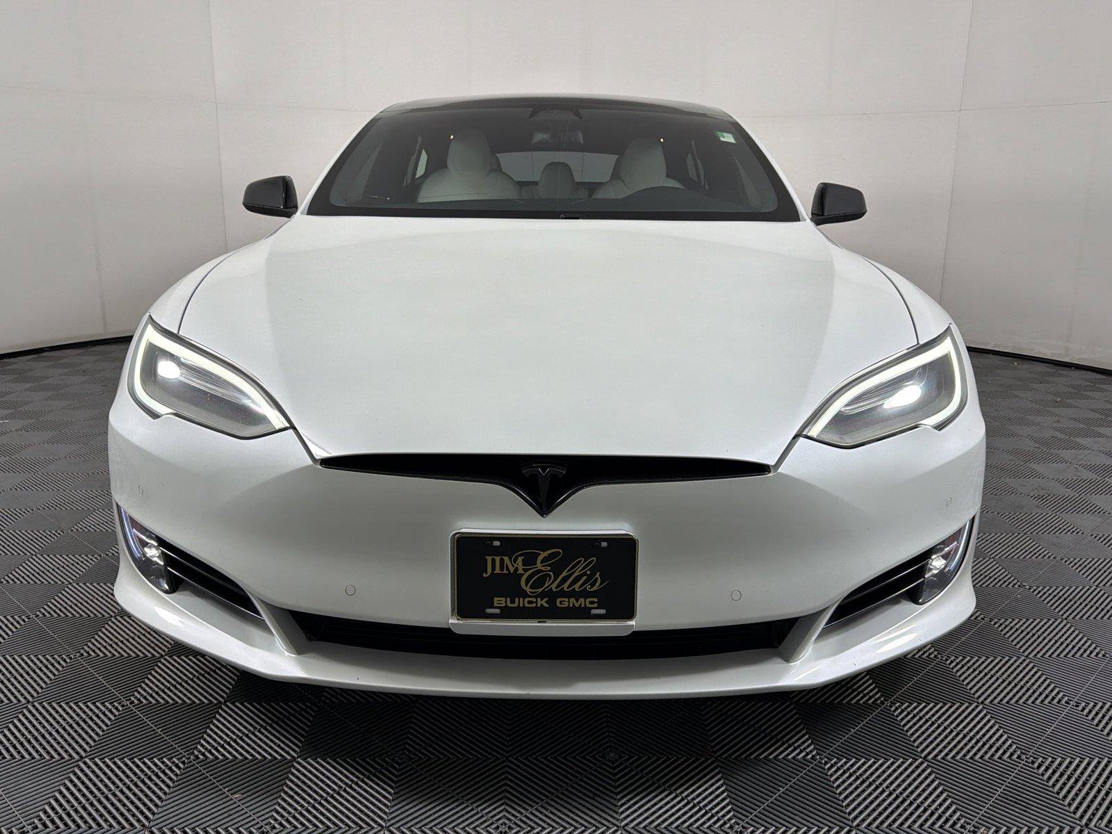 Used 2020 Tesla Model S Performance AWD/4WD image 2
