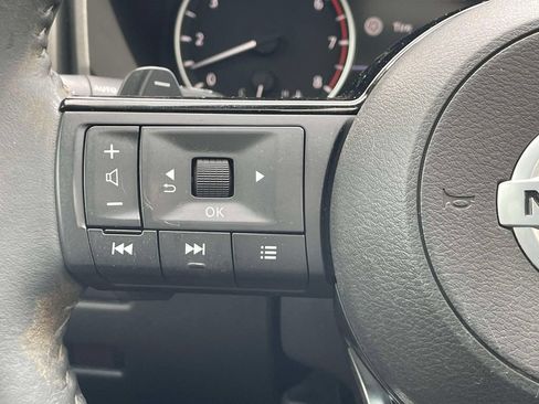 Used 2021 Nissan Rogue SV w/ Premium Package FWD image 23