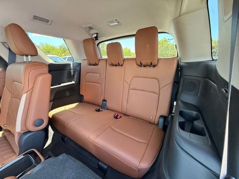 New 2026 Nissan Pathfinder Platinum AWD/4WD image 15