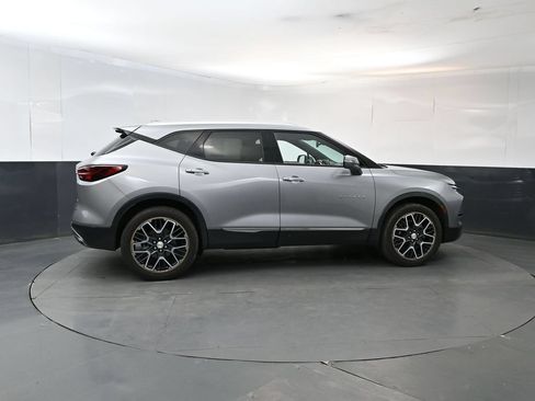 Used 2023 Chevrolet Blazer Premier w/ Enhanced Convenience Package AWD/4WD image 6