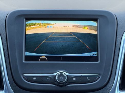 Used 2019 Chevrolet Equinox LT AWD/4WD image 12