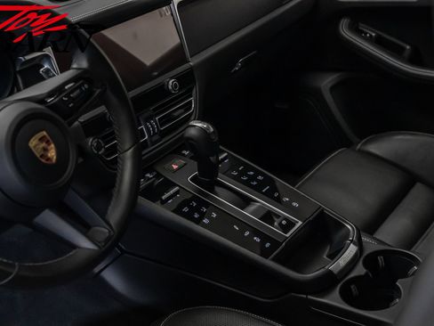Used 2023 Porsche Macan GTS image 27