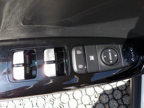 Used 2020 Kia Sportage EX image 12