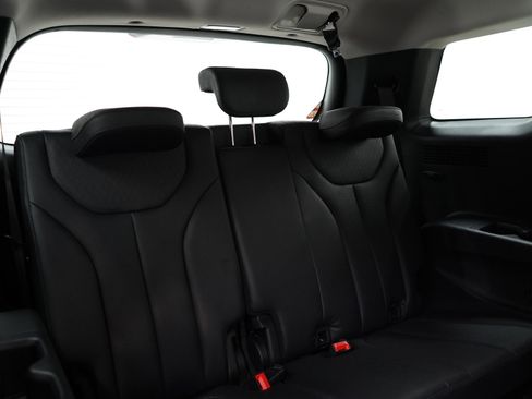 Used 2022 Hyundai Palisade SEL w/ Premium Package image 12