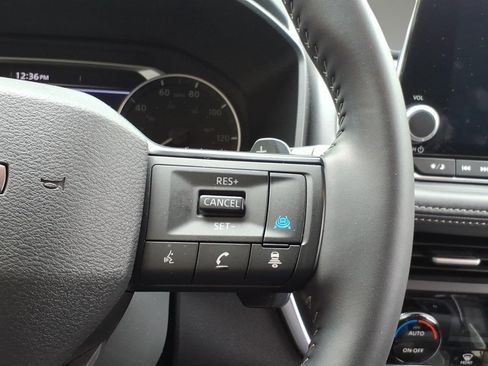 Used 2026 Nissan Rogue SV AWD/4WD image 16