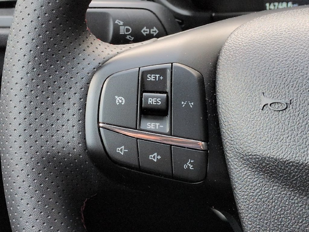 Used 2026 Ford Escape ST-Line FWD image 6