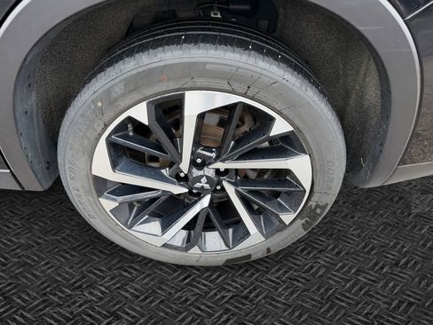 Used 2023 Mitsubishi Outlander SE AWD/4WD image 11