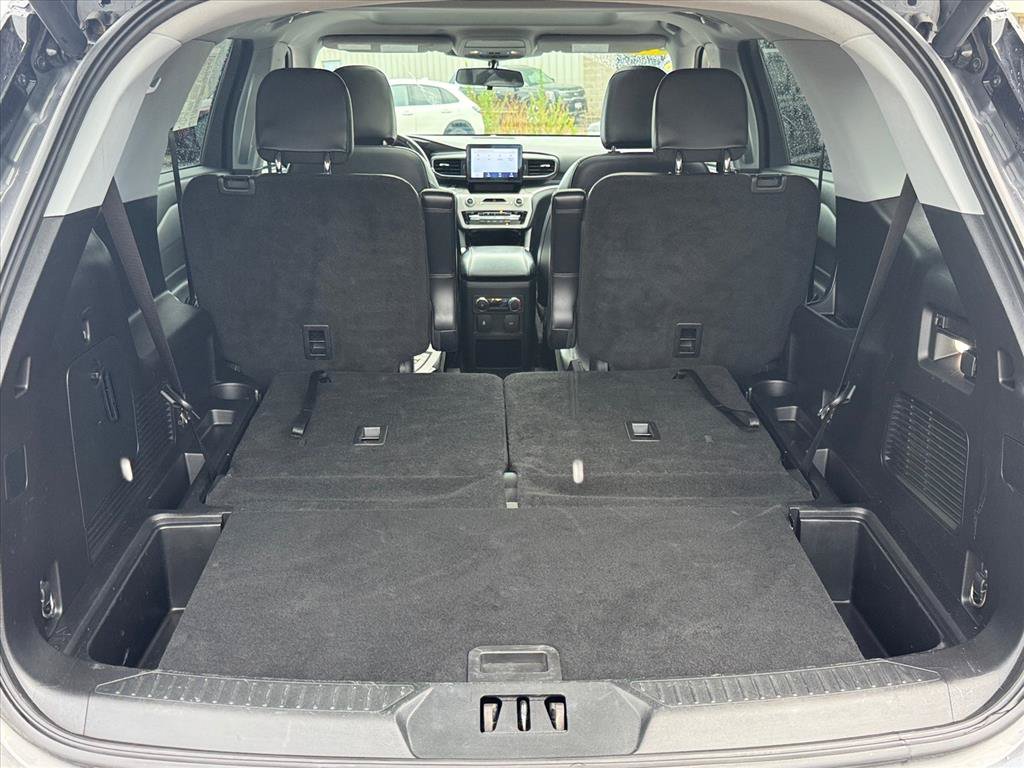 Used 2021 Ford Explorer XLT w/ Equipment Group 202A AWD/4WD image 5