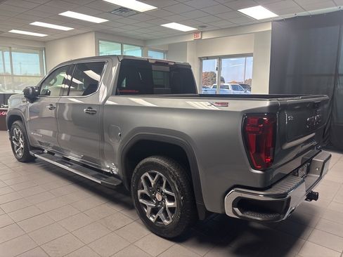 Used 2023 GMC Sierra 1500 SLT w/ SLT Premium Package image 6