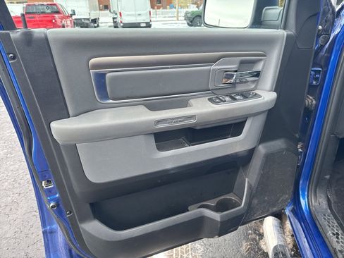 Used 2019 RAM 1500 Classic SLT image 15