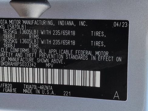 Used 2023 Toyota Highlander LE FWD image 24