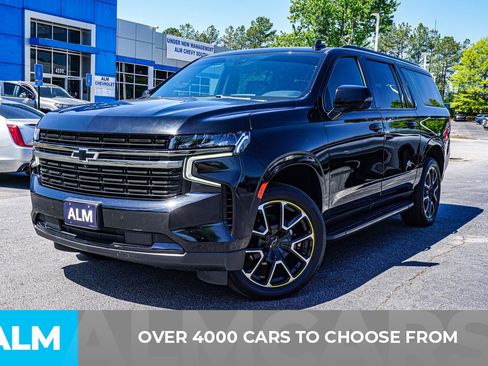 Used 2022 Chevrolet Suburban RST w/ Sport Performance Package AWD/4WD image 3