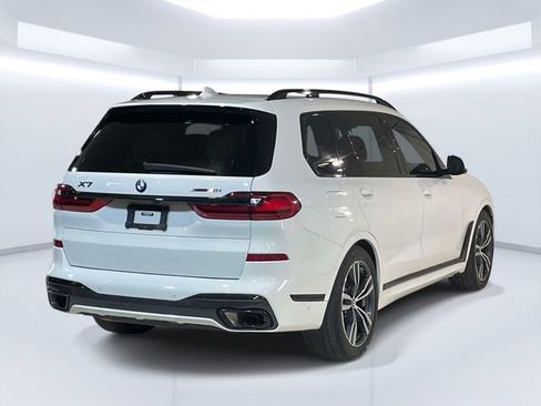 Used 2022 BMW X7 xDrive40i w/ M Sport Package AWD/4WD image 7