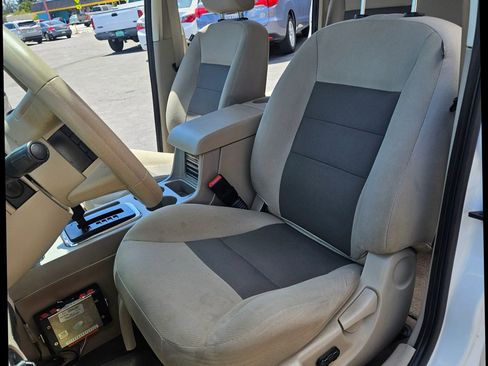 Used 2008 Ford Escape 2WD Hybrid image 12