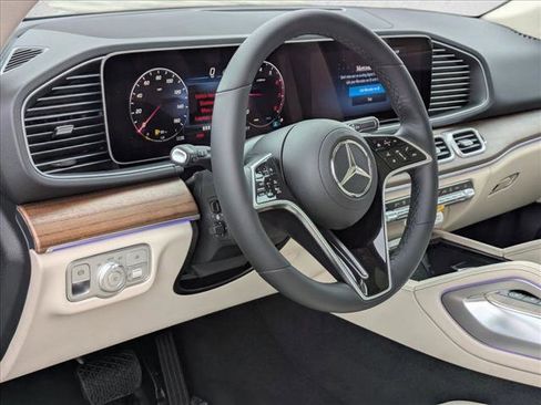 New 2026 Mercedes-Benz GLE 450 4MATIC image 3