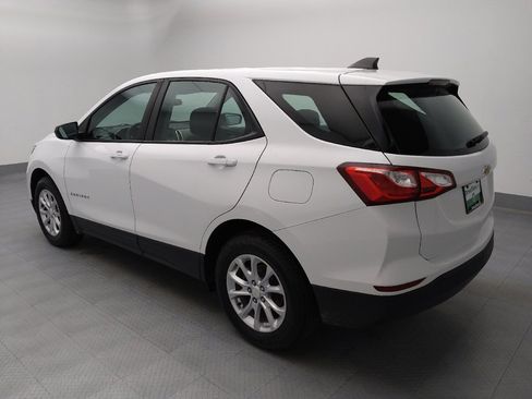 Used 2021 Chevrolet Equinox LS AWD/4WD image 3