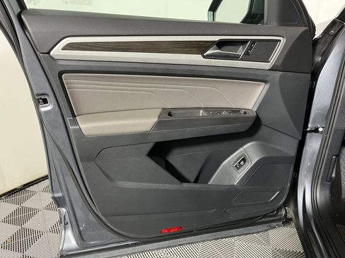 Used 2022 Volkswagen Atlas SE image 21