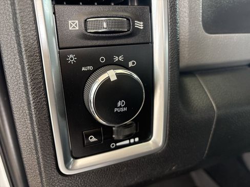 Used 2018 RAM 1500 Big Horn image 12