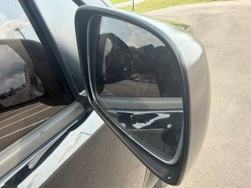 Used 2019 Nissan Frontier SV RWD image 6