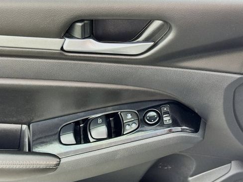 Certified 2023 Nissan Altima 2.5 SV image 19