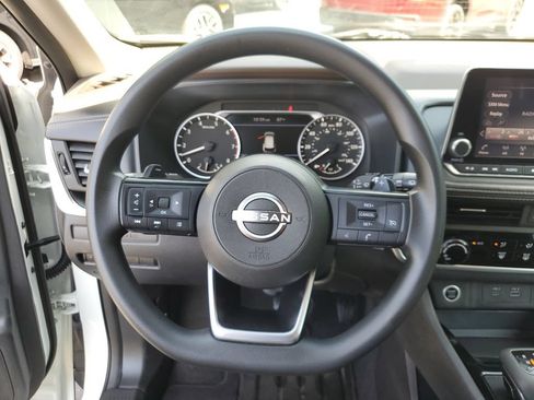 Used 2022 Nissan Rogue S AWD/4WD image 27
