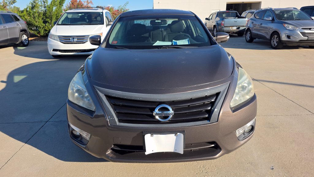 Used 2014 Nissan Altima 2.5 SV w/ Convenience Package FWD image 8