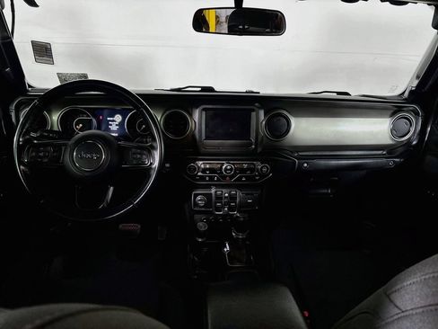 Used 2021 Jeep Gladiator Sport AWD/4WD image 12