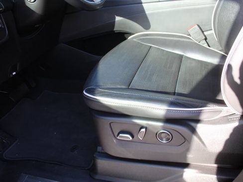 Used 2021 Cadillac Escalade Sport w/ Driver Assist Tech Package image 42